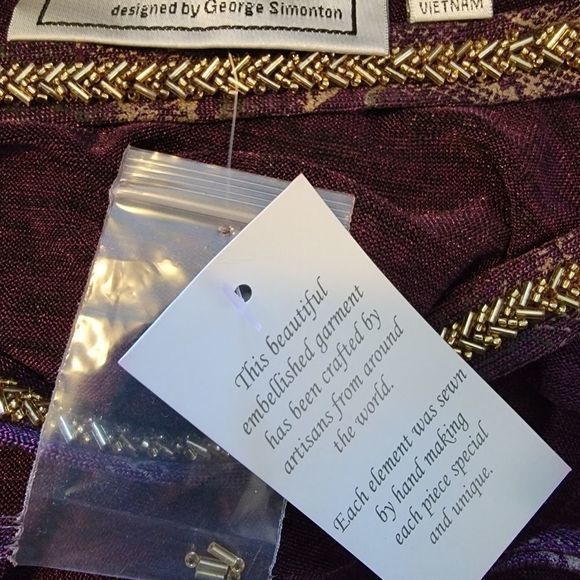 Simonton Says Top size medium purple animal print Embellished - Picture 3 of 4